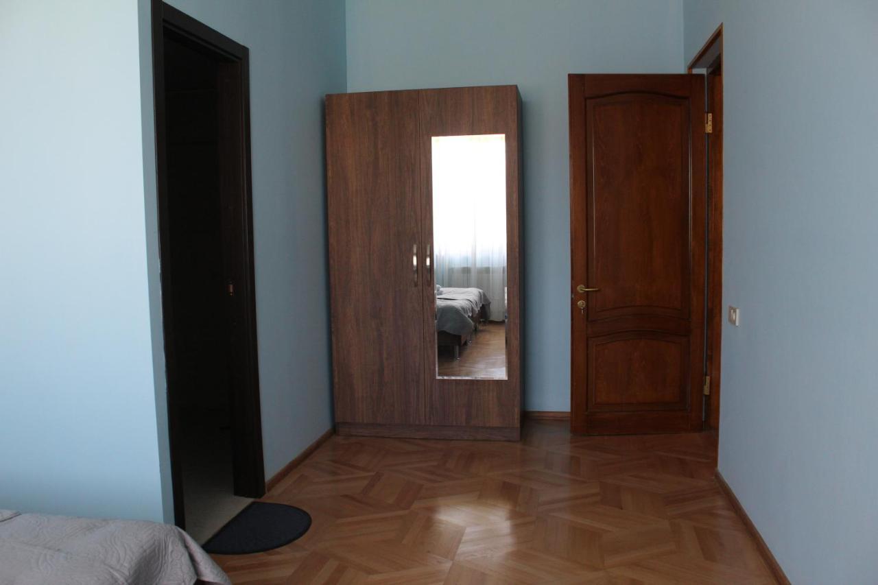 מלון טביליסי Big House מראה חיצוני תמונה
